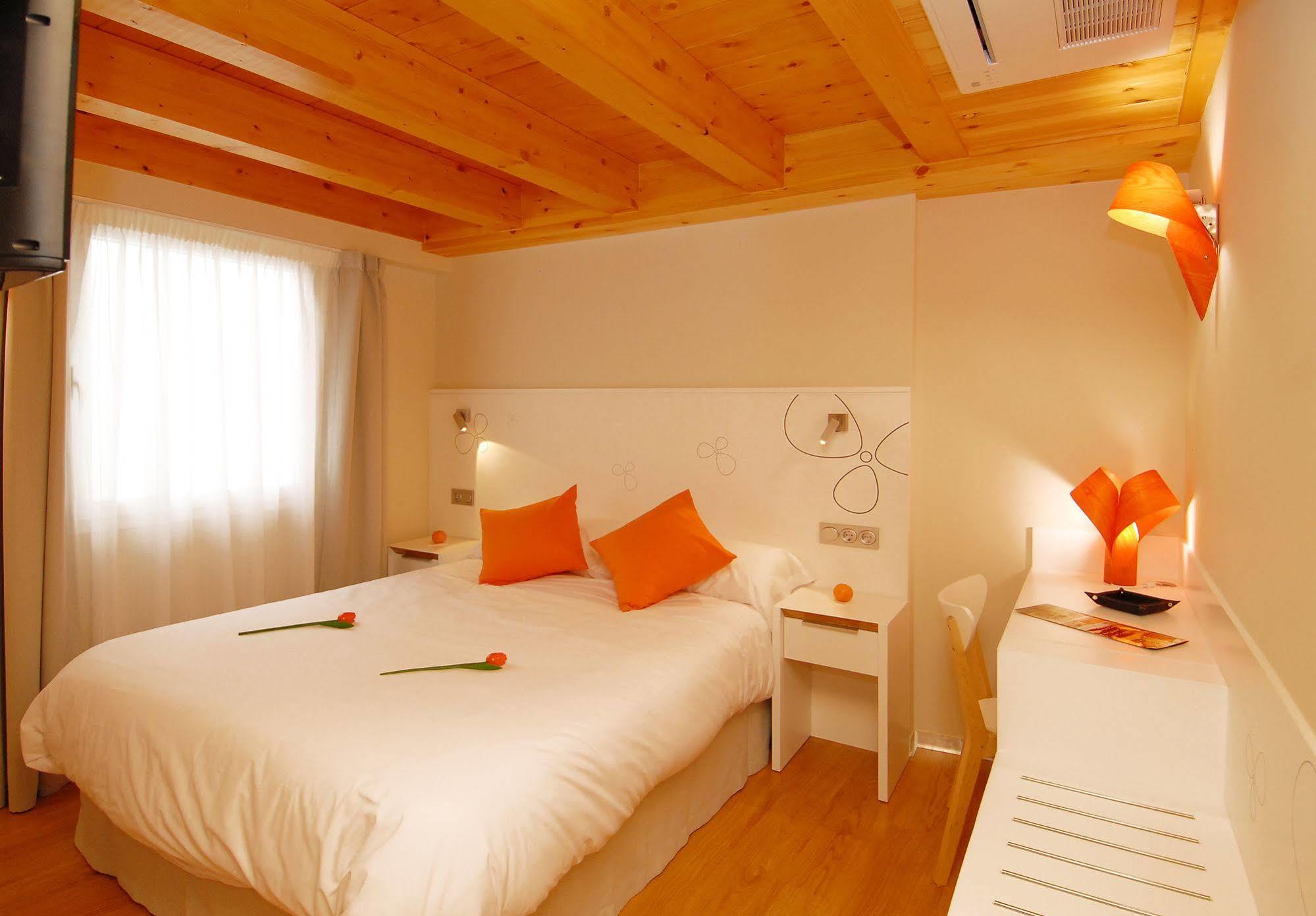 Hostal Rimbombin Burgo Exteriör bild